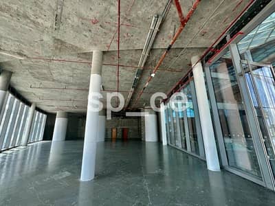 محل تجاري  للايجار في شارع الكورنيش، أبوظبي - محل تجاري في شارع الكورنيش 810000 درهم - 9247844