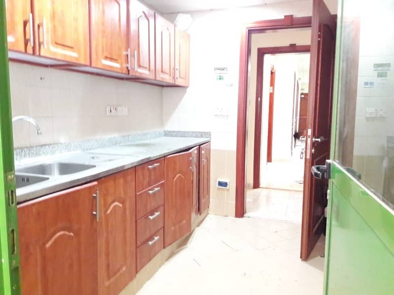 Beautiful 01 BHK with Tawtheeq on Delma street in building , Rent 38K-4 Payments