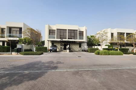 4 Bedroom Villa for Rent in DAMAC Hills, Dubai - Luxurious Villa | Fully Furnished | Large Garden