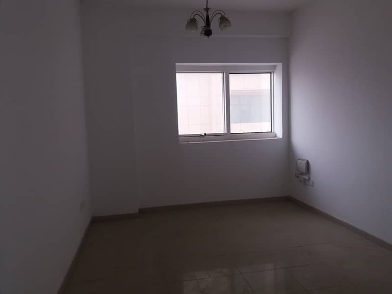 CHEAP OFFER SPACIOUS 3BHK SHARING ALLOWED WITH FREE COVERED PARKING IN JUST 60K IN 6 CHEQS