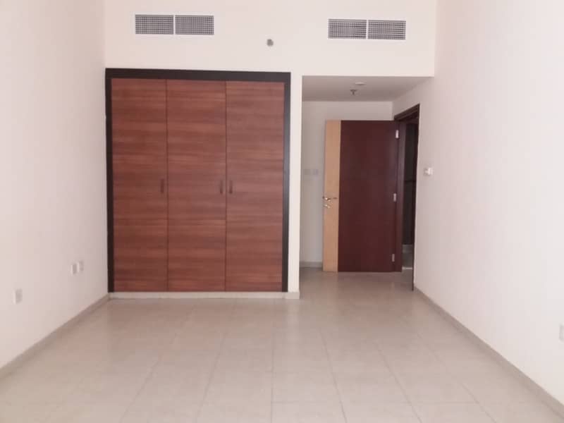 BEST DEAL SPACIOUS 2BHK CLOSE TO METRO WITH FREE GYM POOL COVERED PARKING IN JUST 60K