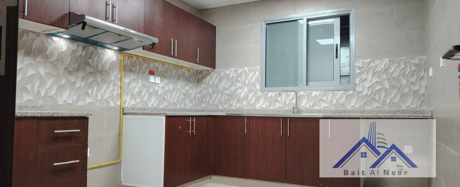 9 KITCHEN. jpeg