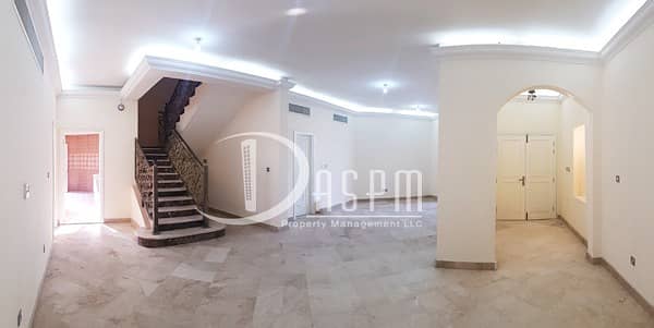 5beds villa with private entrance 160k in kca