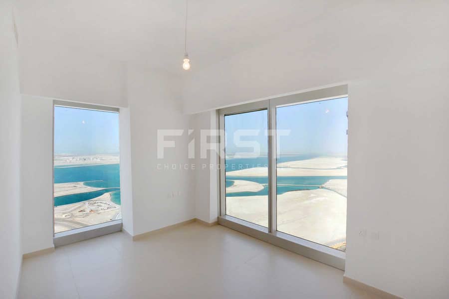 8 Internal Photo of 3 Bedroom Apartment in The Gate Tower Shams Abu Dhabi Al Reem Island Abu Dhabi UAE (18). jpg