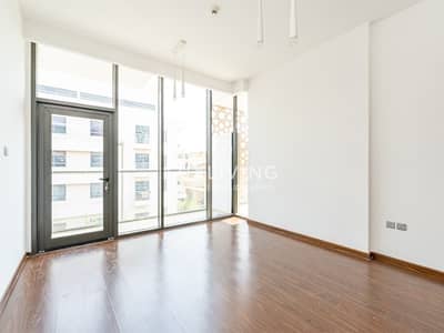 Ready to Move in | Equipped Kitchen | Negotiable