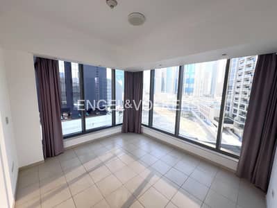Vacant  |  Large Layout  |  Unfurnished