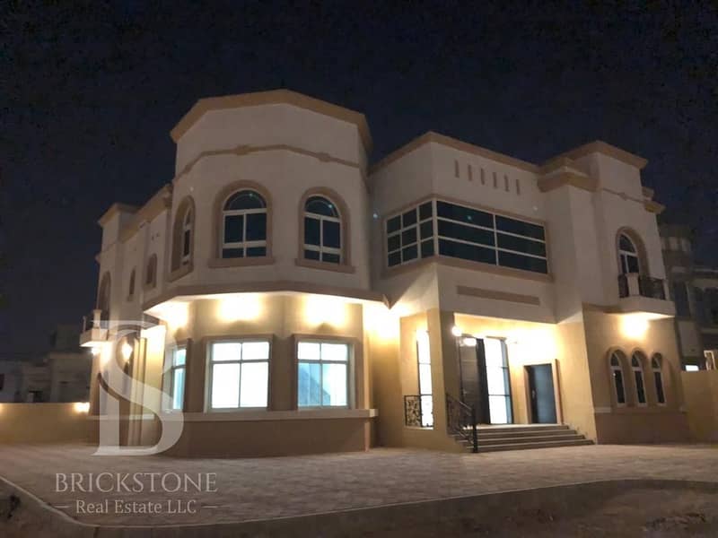 Big Villa| 5 Bedrooms + Maid | Well Maintained Big Villa| 5 Bedrooms + Maid | Well Maintained