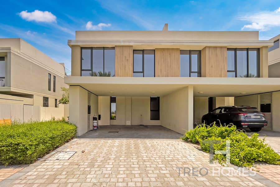 Premium Row | Full Golf Course | Ready to move in Premium Row | Full Golf Course | Ready to move in