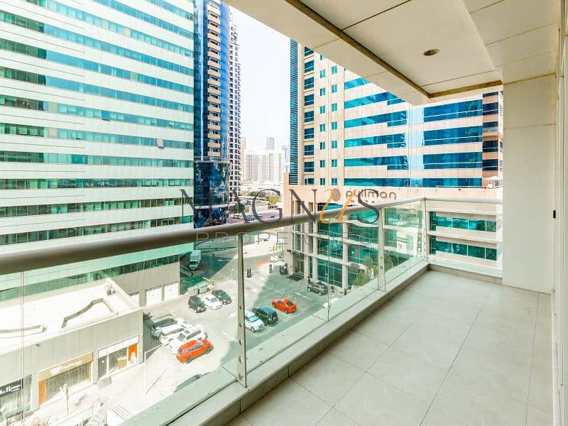 17 JLT - Cluster U - Al seef 3 - Apartment (8 of 19). jpg