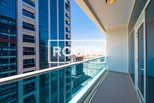 17 JVC_EmeraldTower-2BR (22 of 25). jpg