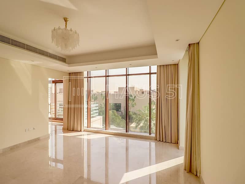 12 Grand-View-Maydan-Listing-7. jpg