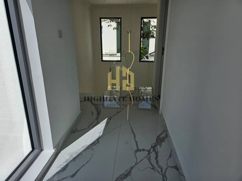 20 WhatsApp Image 2024-04-23 at 12.40. 11 PM. jpeg