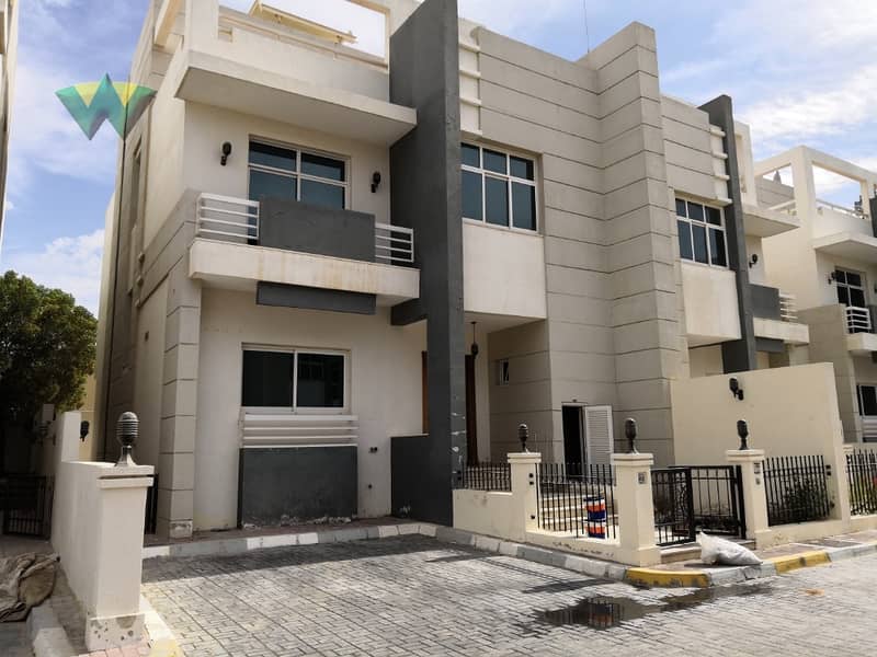 Hot Offer! 4 B/R Maid Villa with Back Yard for rent ## MBZ