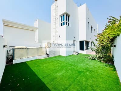 3 bedrooms villa in mirdif