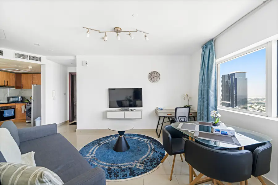 Prime Location 1BR near Dubai Marina w/ Pool & Gym | Furnished | Flexible term