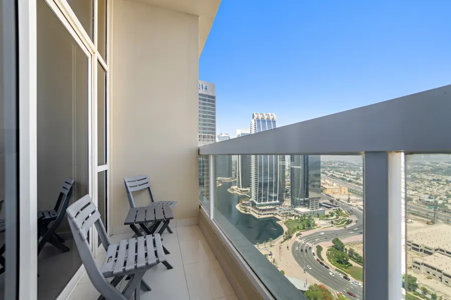 Prime Location 1BR near Dubai Marina w/ Pool & Gym | Furnished | Flexible term