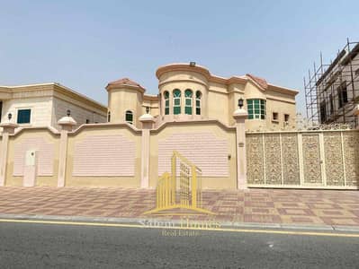 Presentation 5 master bedroom villa for rent in Al rawaib Ajman 5 master bedroom with attached bathroomvery big majlis with attached bathroomvery big hall with attached bathroombig kitchen very big yard and covered parking m