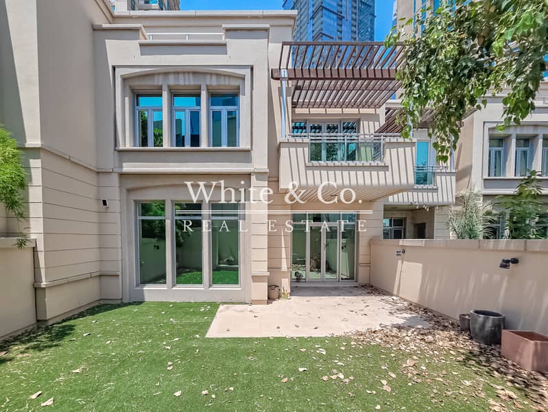 GARDEN I DUPLEX I CHILLER FREE I SPACIOUS GARDEN I DUPLEX I CHILLER FREE I SPACIOUS