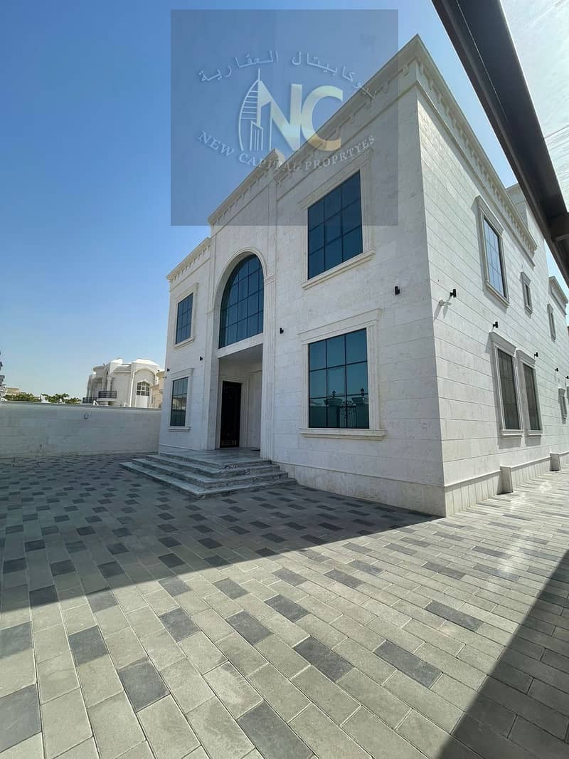 It owns only citizens, a villa in Al Raqib, with a wonderful design and elegant decorations Prime location It owns only citizens, a villa in Al Raqib, with a wonderful design and elegant decorations Prime location