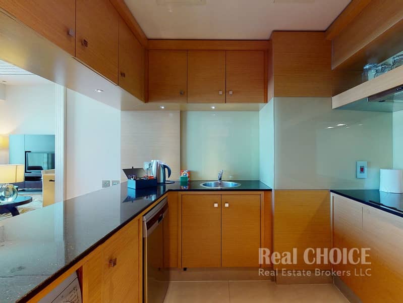 3 Marriott-Hotel-Two-Bedroom-Apartment-1504-10142022_145828. jpg