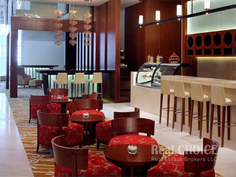 11 Marriott Al Jadaf Lobby Lounge. JPG