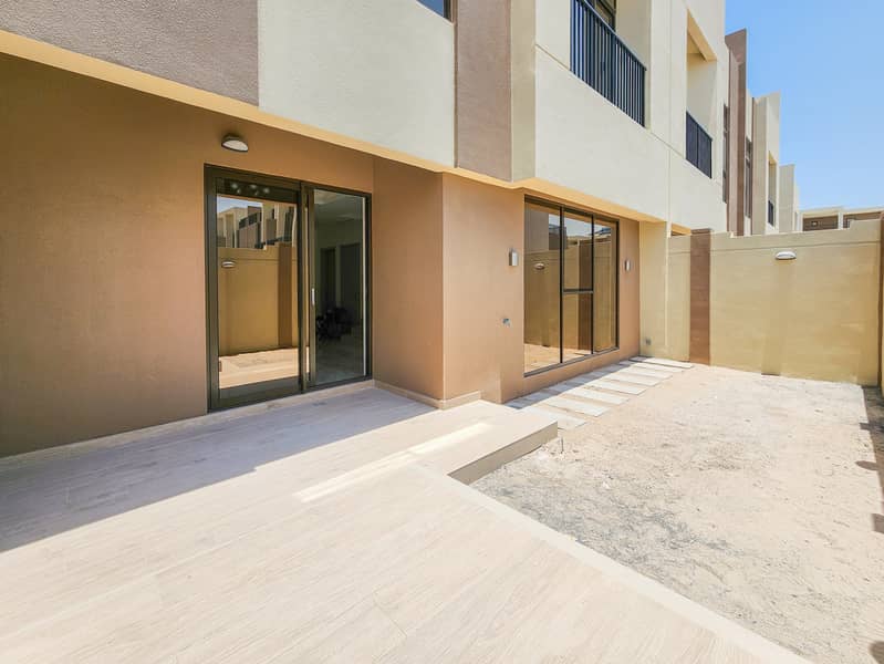 تاون هاوس في اشبيلية،فيكتوري هايتس،مدينة دبي الرياضية 4 غرف 5500000 درهم - 9275051