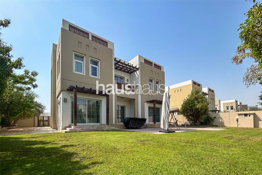 Вилла в Мудон，Насим, 5 спален, 390000 AED - 6374904