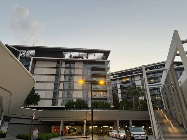 BUILDING 4. jpg BUILDING 4. jpg