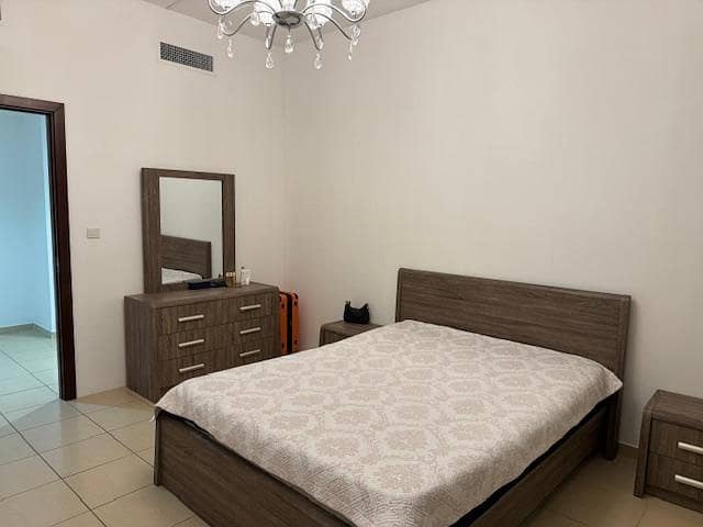 9 SECOND BEDROOM 1. jpeg