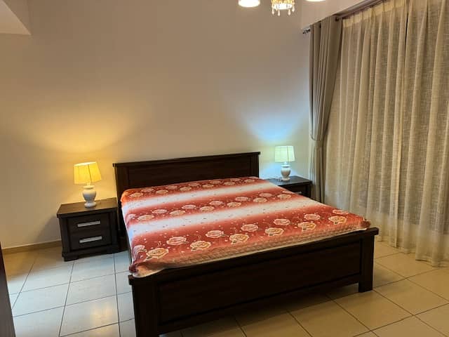 14 MASTER BEDROOM 3. jpg