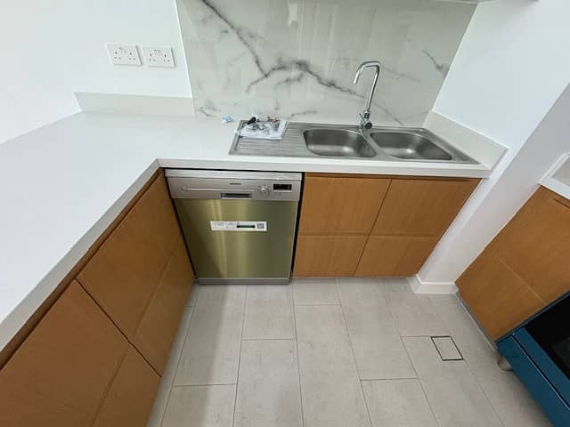 9 dishwasher  2 bed. jpg