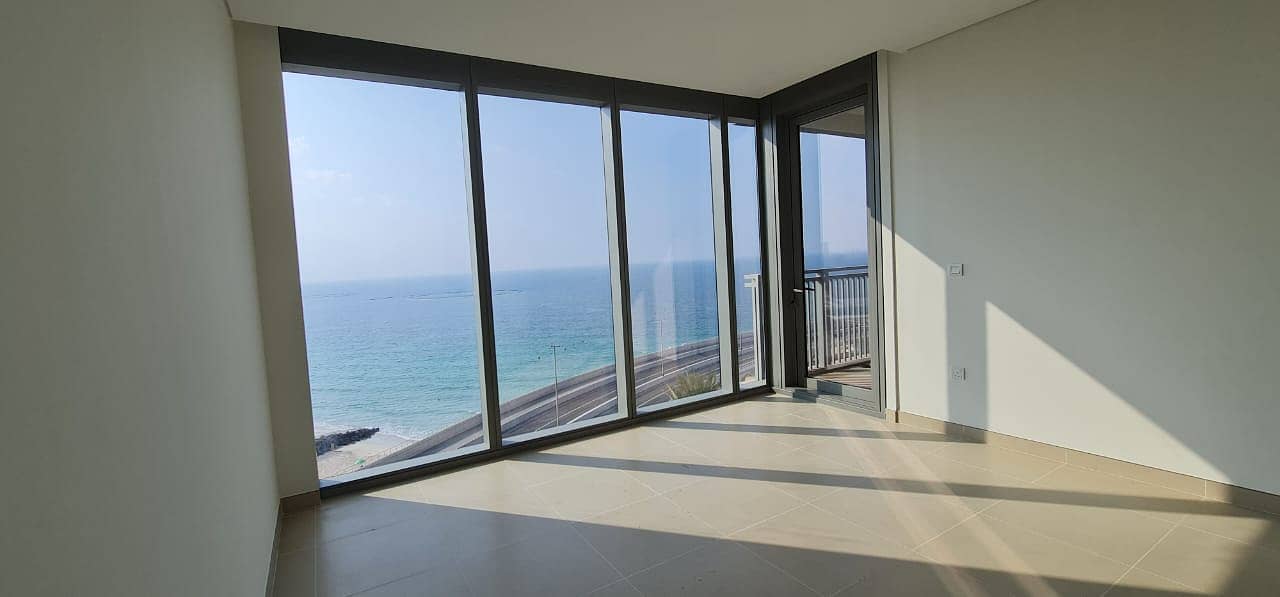 Vacant | Sea View | Big Balcony