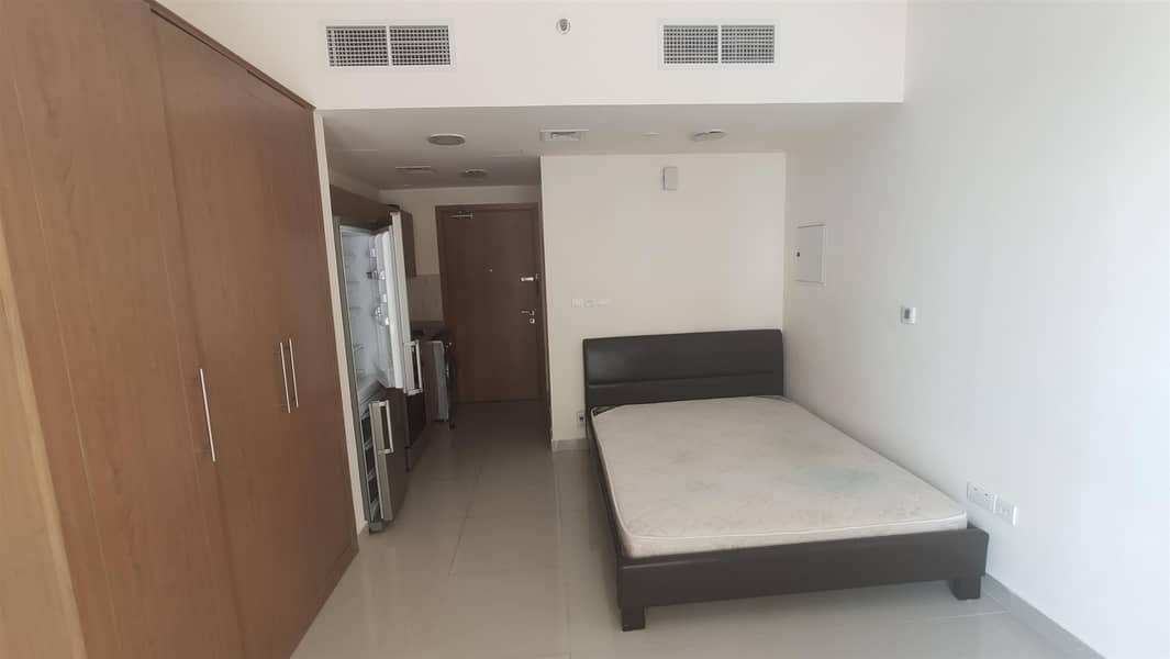 5 6 Cheques | Low Floor | Pool View