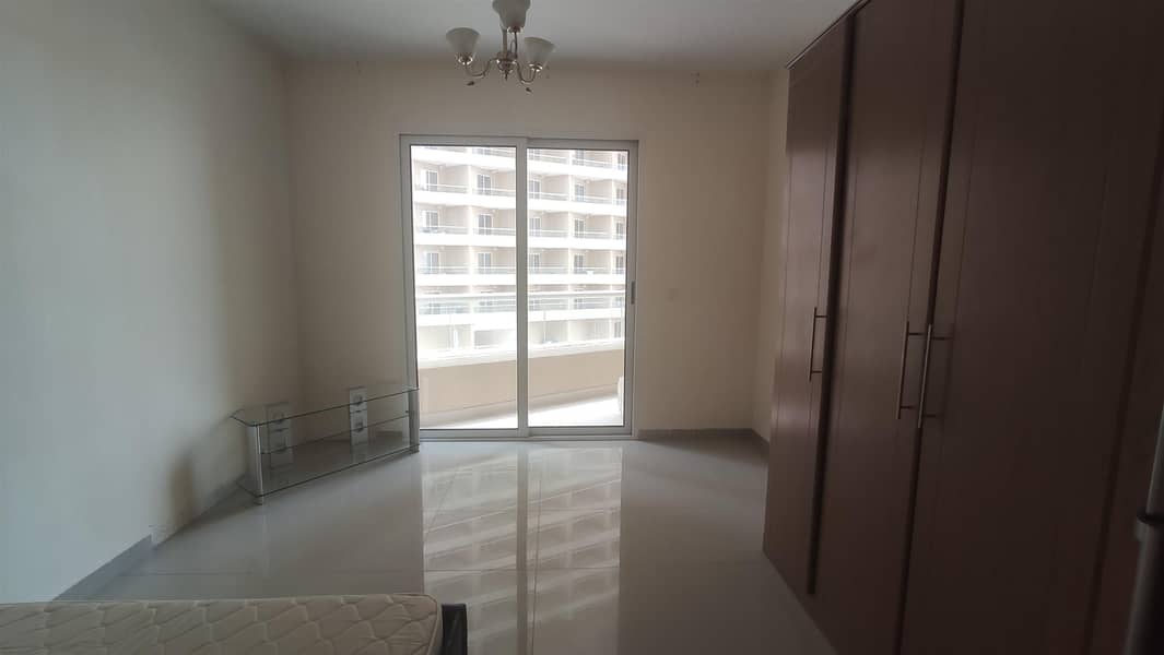 7 6 Cheques | Low Floor | Pool View