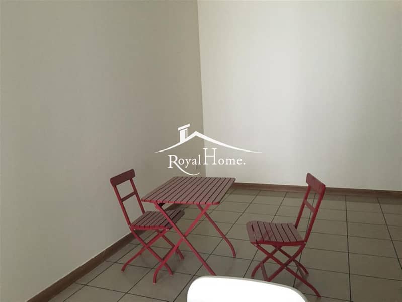 6 Spacious 1BR with 2 Balcony | Middle Floor |Vacant