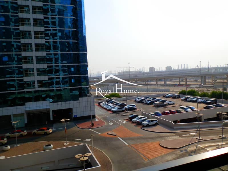 10 Lakeside residence  JLT 1br  unfurnished