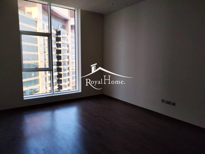 8 LUXURY 1 BR with balcony and Burj Al Arab View