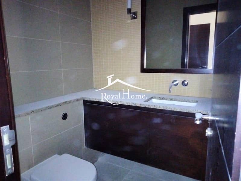 10 LUXURY 1 BR with balcony and Burj Al Arab View