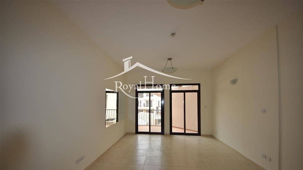 4 Spacious studio with balcony in Fortunato