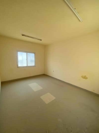 Labour Camp for Rent in Al Sajaa Industrial, Sharjah - cUVdOomhHR3iTXUXvFUZWw7eHvAQ73JlPCmJQPqy