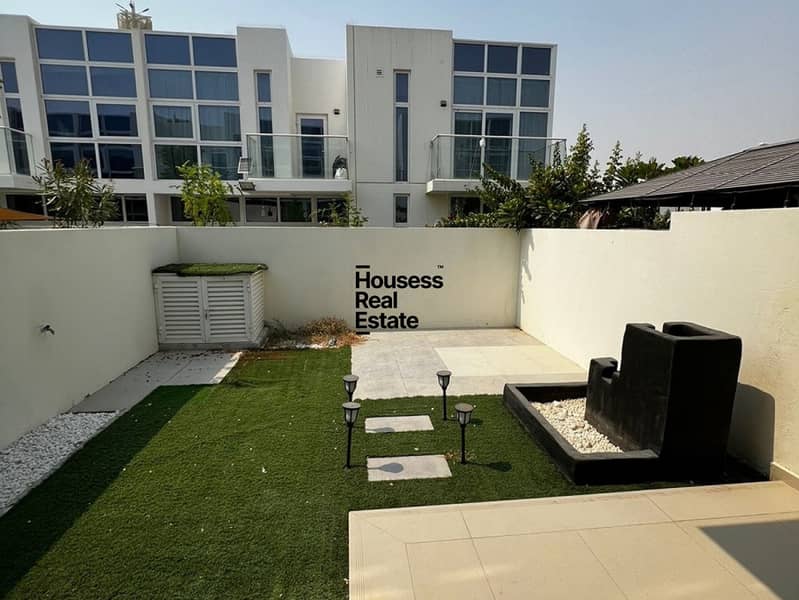 2BR Townhouse | Spacious | Community View 2BR Townhouse | Spacious | Community View