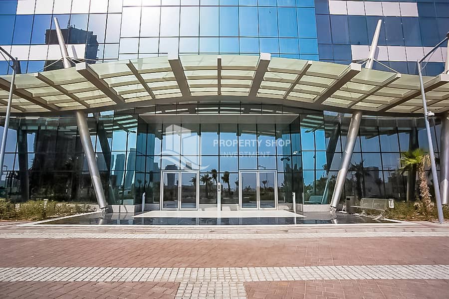 9 abu-dhabi-al-reem-island-shams-abu-dhabi-gate-entrance. JPG