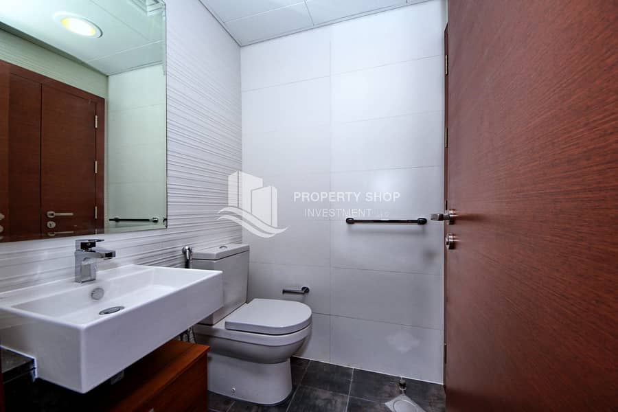 10 1-bedroom-apartment-al-reem-island-shams-abu-dhabi-gate-tower-2-powder-room. JPG