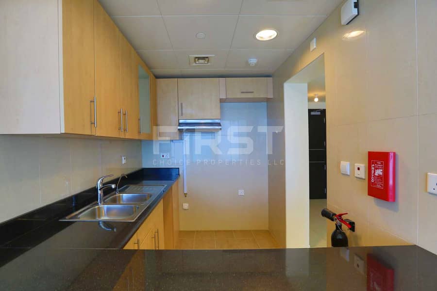 10 Internal Photo of 2 Bedroom Apartment in Shams Abu Dhabi Sun Tower Abu Dhabi UAE (2). jpg