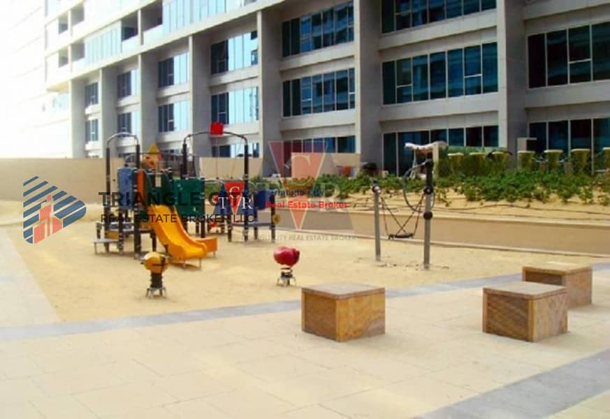 10 Vacant large corner 2 bed room sky court tower with balcony