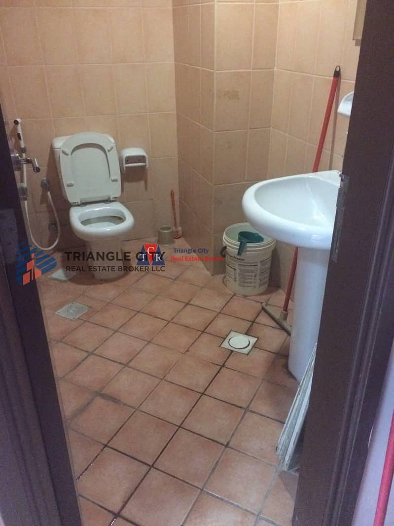 7 Ready shop in France cluster Q04 building for rent