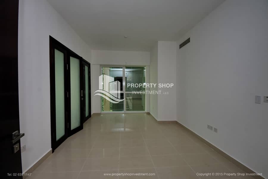 8 2-br-apartment-abu-dhabi-al-reem-island-marina-square-mag-5-residences-study-room. JPG