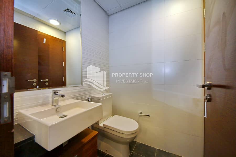 10 1-bedroom-apartment-al-reem-island-shams-abu-dhabi-gate-tower-1-powder-room. JPG