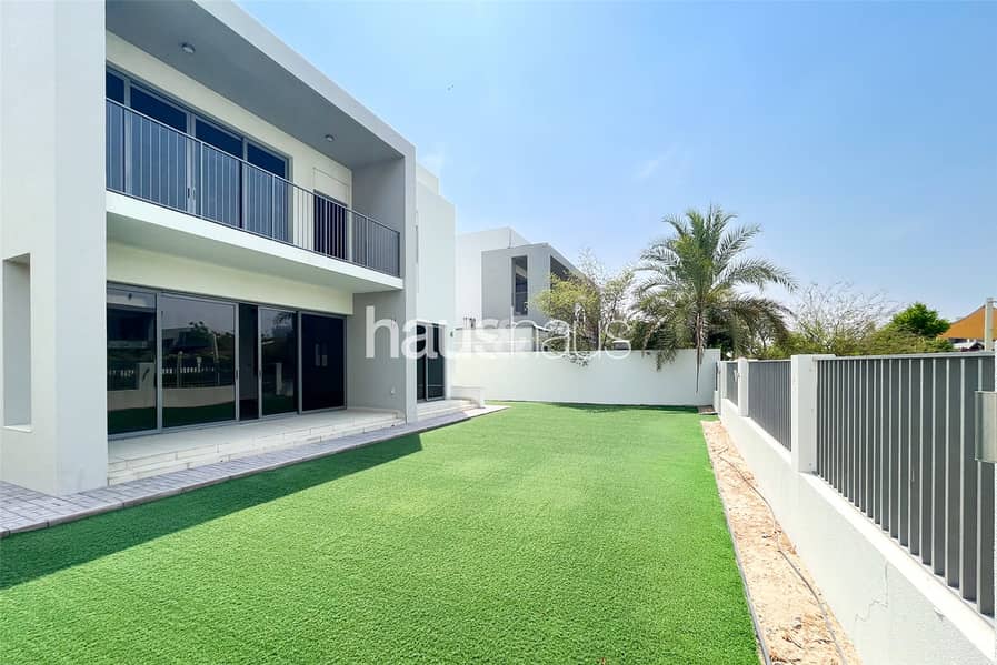 Exclusive - Greenbelt Backing - Close to the Pool Exclusive - Greenbelt Backing - Close to the Pool