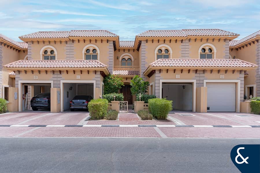 Таунхаус в Фалькон Сити，Уэстерн Резиденс Юг, 4 cпальни, 4450000 AED - 9162726